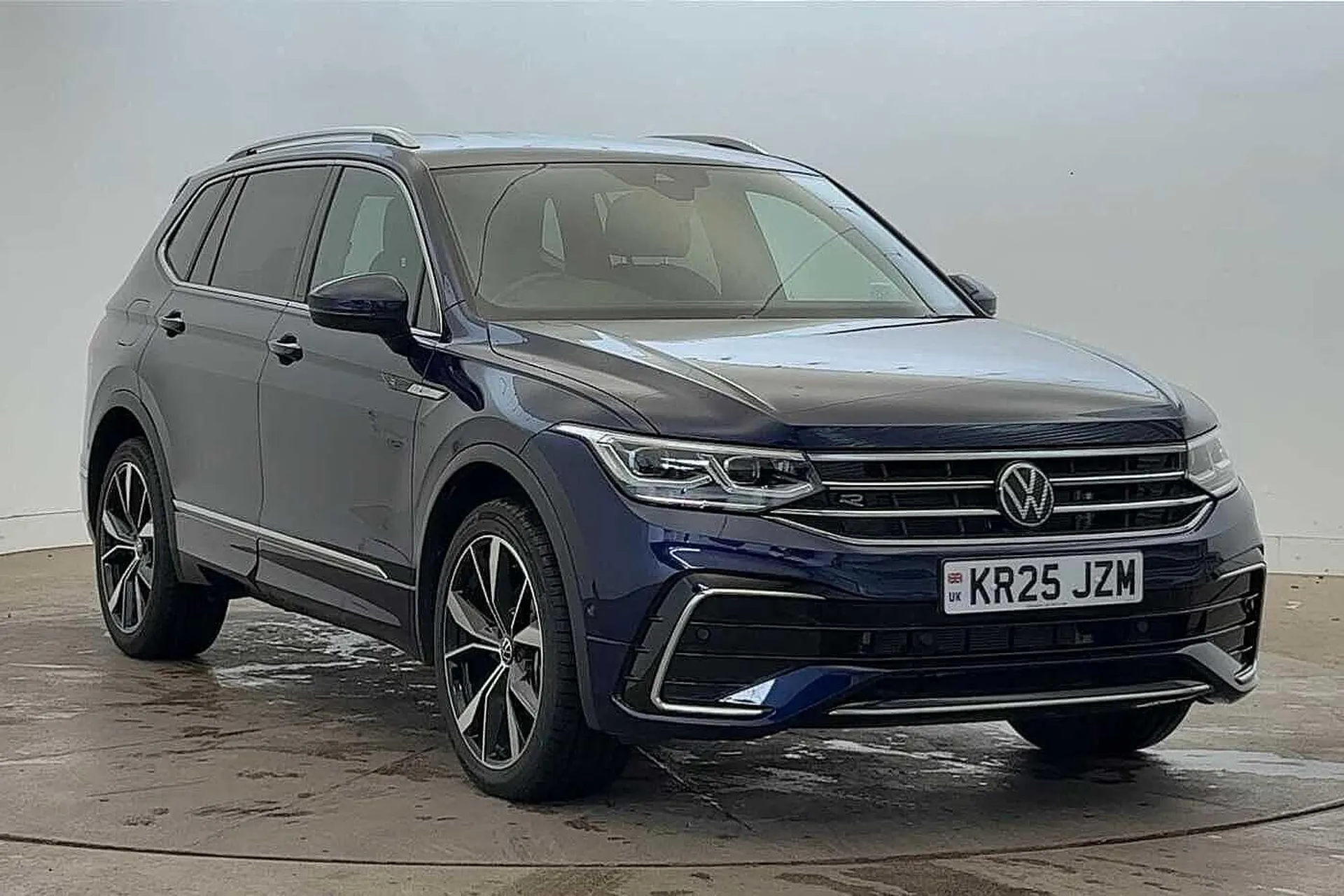 Volkswagen Tiguan Allspace 1.5 TSI R-Line 5dr DSG thumbnail