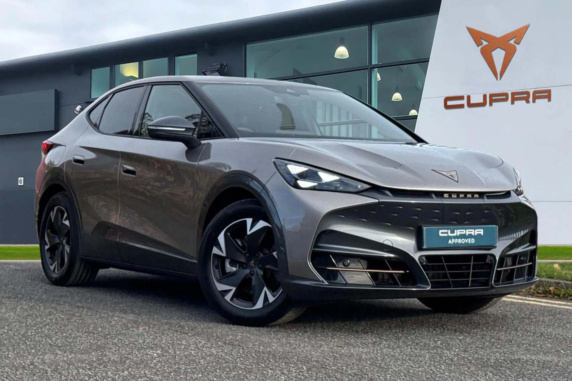 Cupra Tavascan 210kW V1 77kWh 5dr Auto thumbnail