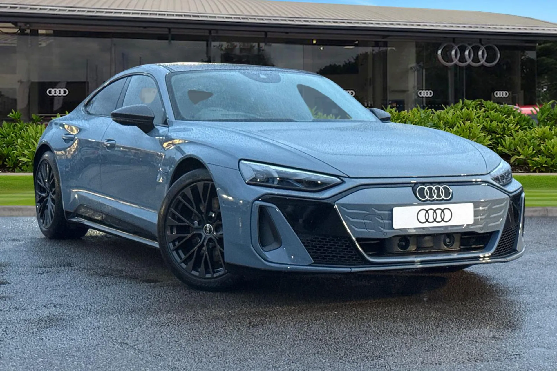 Audi E-Tron GT 435kW 105kWh S Vorsprung 4dr Auto thumbnail