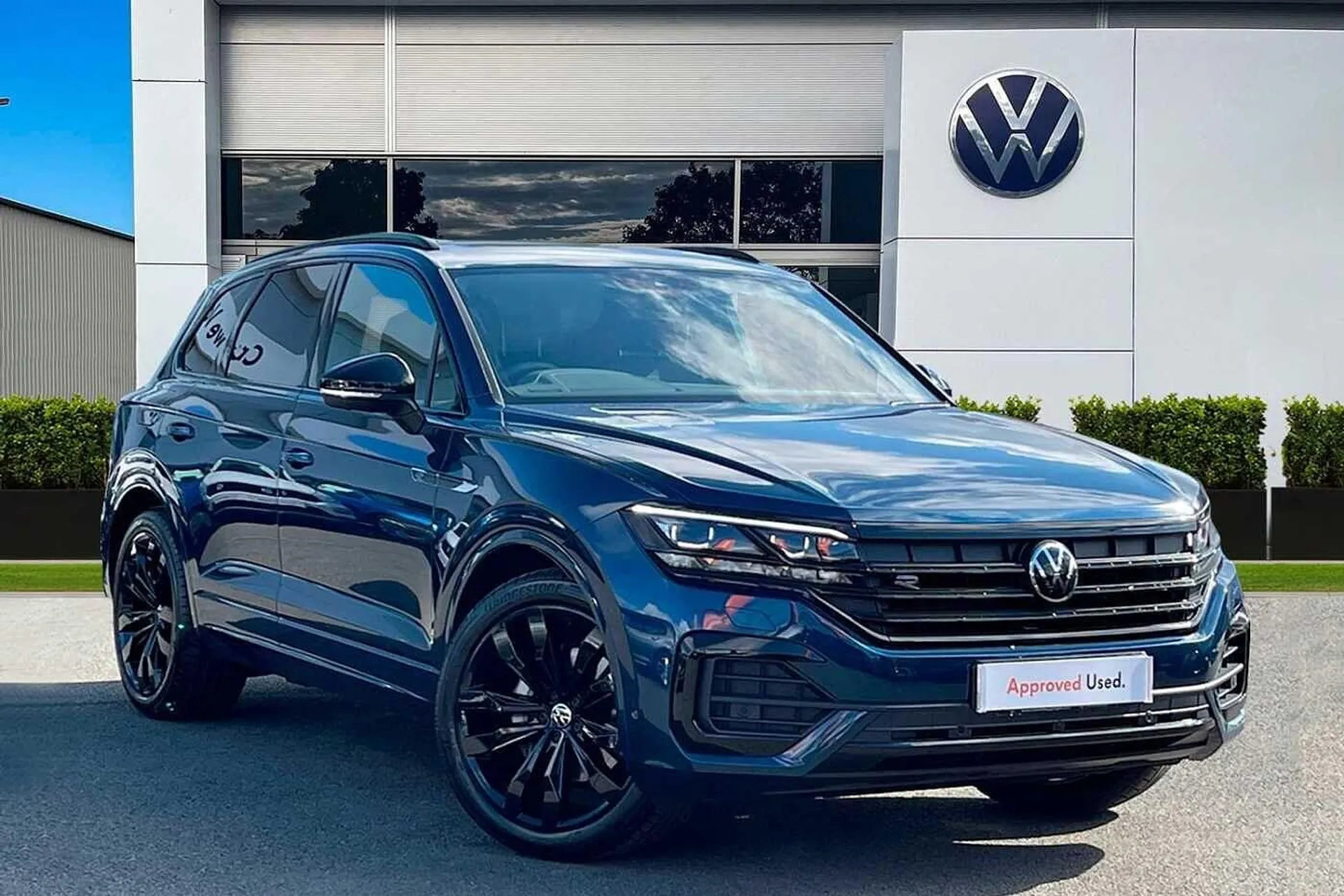 Volkswagen Touareg 3.0 V6 TDI 4Motion Black Edition 5dr Tip Auto thumbnail