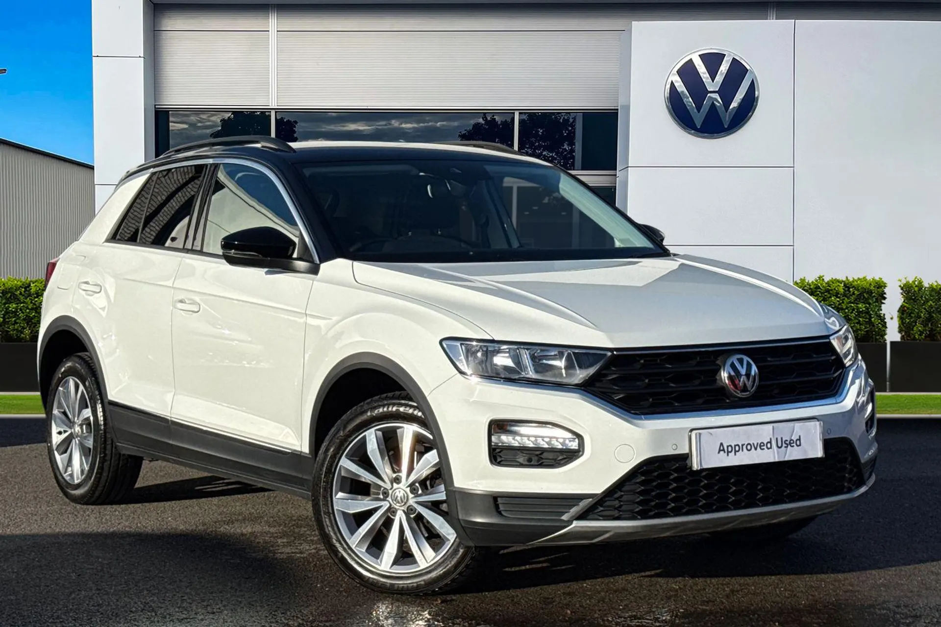 Volkswagen T-ROC 1.0 TSI Design 5dr thumbnail