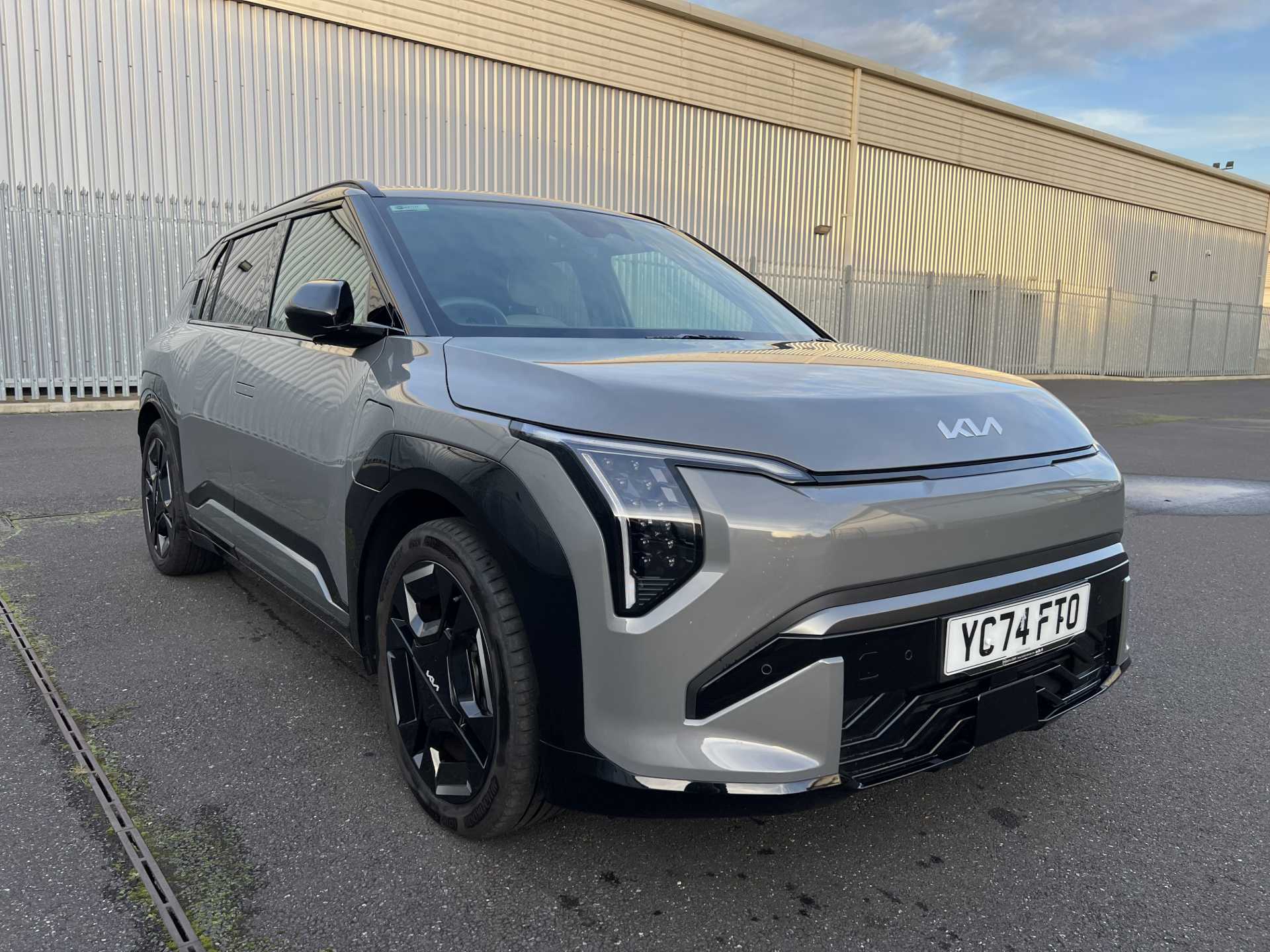 KIA EV3 148kW GT-Line 81.4kWh 5dr Auto thumbnail