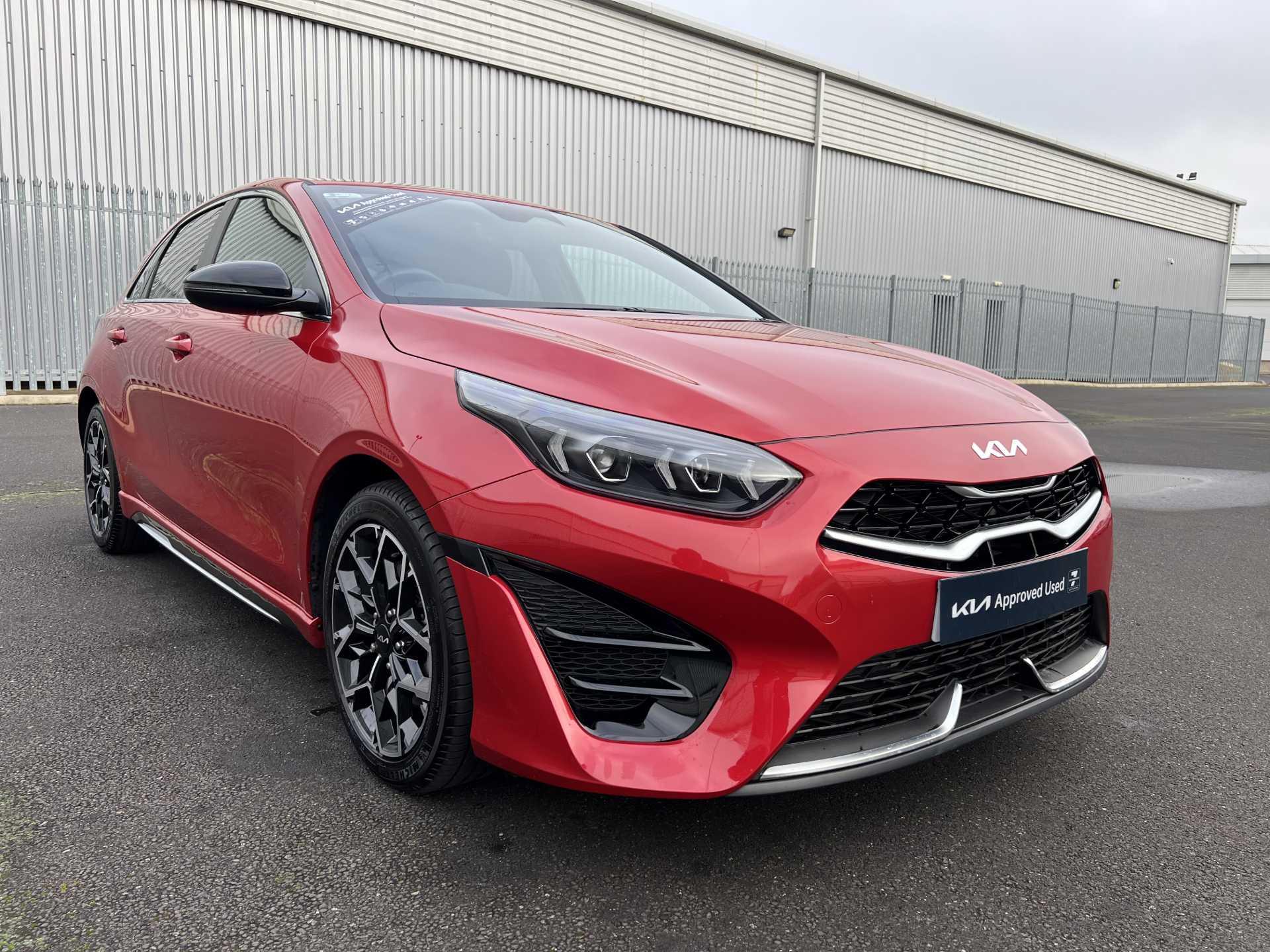 KIA Ceed 1.5T GDi ISG 138 GT-Line 5dr thumbnail